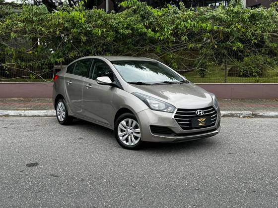 HYUNDAI HB20S 1.6 COMFORT STYLE 16V FLEX 4P AUTOMÁTICO